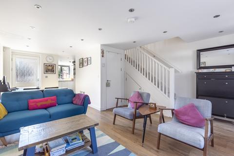 3 bedroom maisonette for sale, Annandale Road, London, SE10