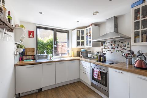 3 bedroom maisonette for sale, Annandale Road, London, SE10