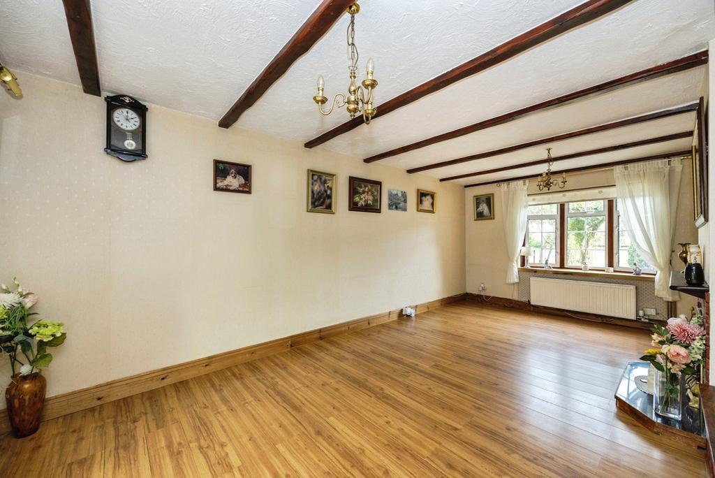 House in Ashford - View 2