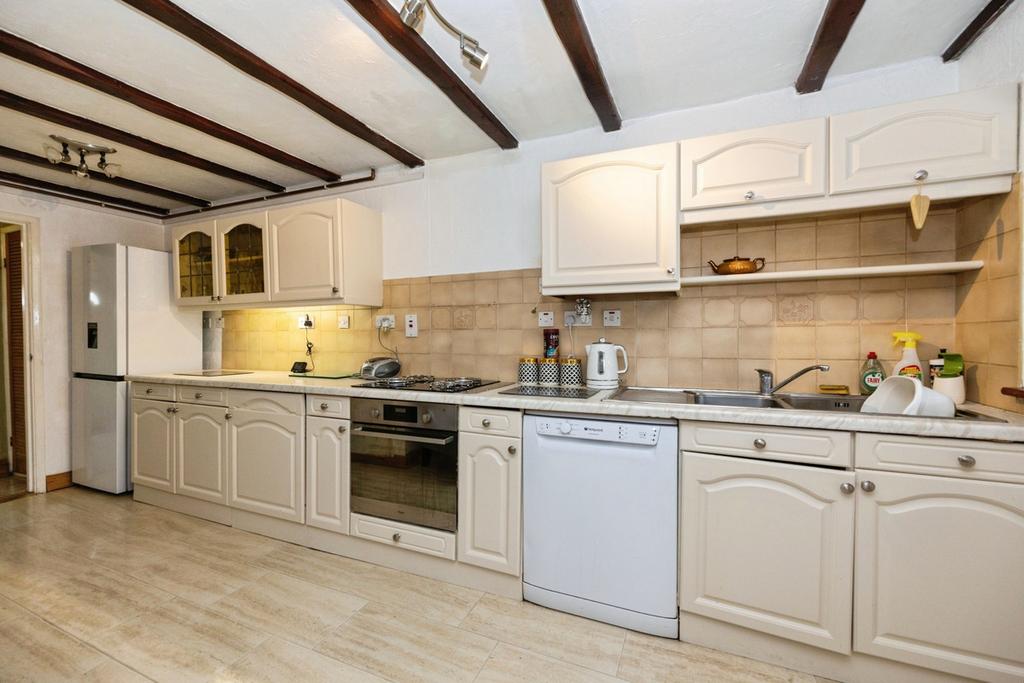 House in Ashford - View 5