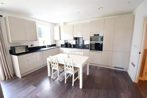 undefined, 6 Portage Place, West Drayton, UB7