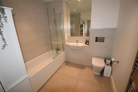 undefined, 6 Portage Place, West Drayton, UB7