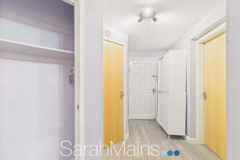 2 bedroom flat for sale, Sanderson Villas, St James Village, NE8