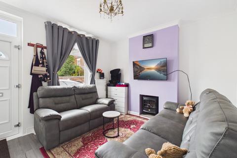 2 bedroom semi-detached house to rent, Alma Street, Alfreton, Derbyshire, DE55 7HX