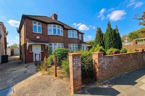 Mornington Crescent, Hounslow, TW5 9ST