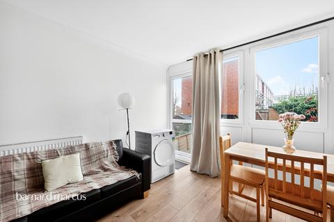 4 bedroom flat to rent, Ibsley Gardens, Wandsworth