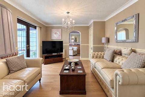 3 bedroom detached house for sale, Braunston Drive, Hayes