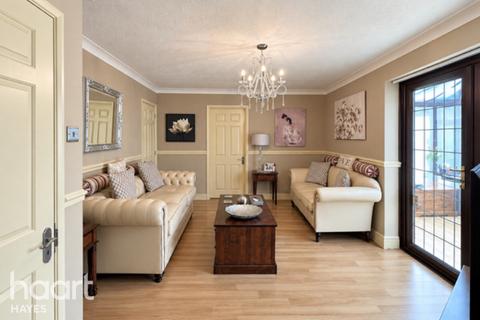 3 bedroom detached house for sale, Braunston Drive, Hayes