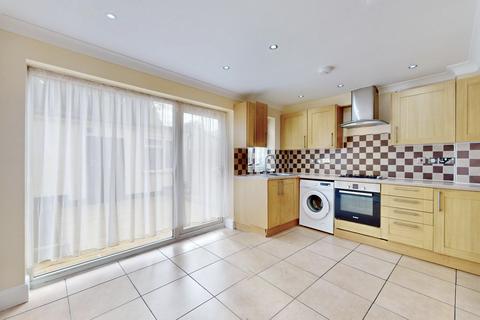 3 bedroom terraced house for sale, Woodstock Gardens, Hayes UB4