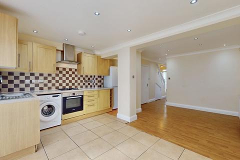 3 bedroom terraced house for sale, Woodstock Gardens, Hayes UB4