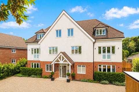 2 bedroom apartment for sale, Mclaren Court, Cobham Road, KT22