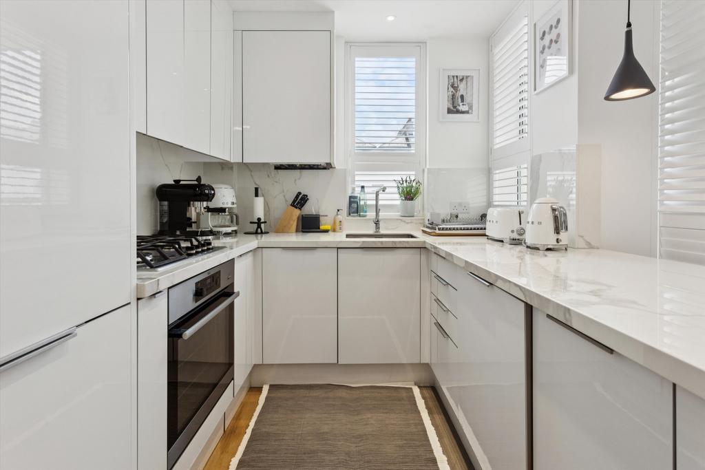 Apartment in London - View 3
