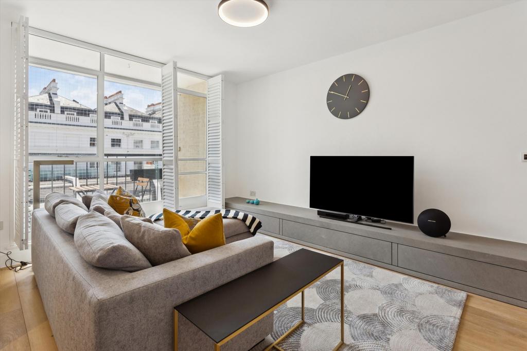 Apartment in London - More