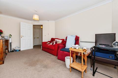 1 bedroom apartment for sale, Nelson Court, Windmill Hill DA12