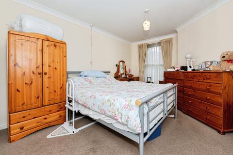1 bedroom apartment for sale, Nelson Court, Windmill Hill DA12