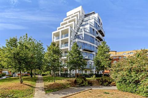 2 bedroom apartment for sale, Charrington Place, St. Albans