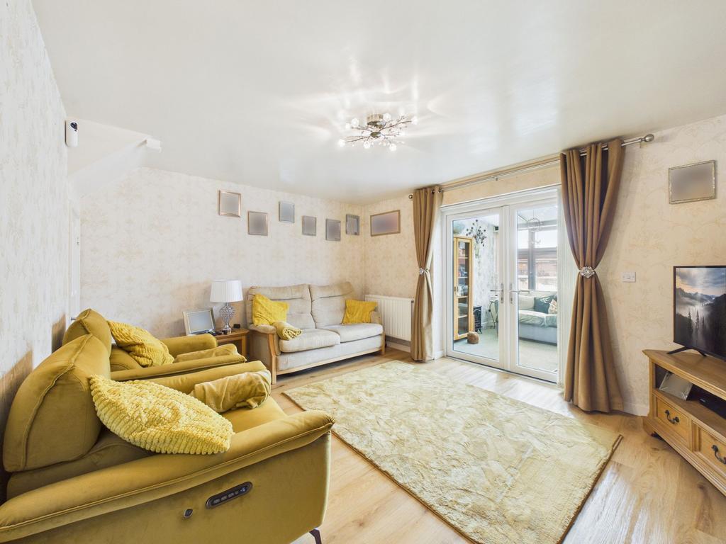 House in Nottingham - View 2