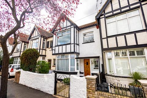 4 bedroom terraced house for sale, Westminster Drive, Westcliff-on-sea SS0
