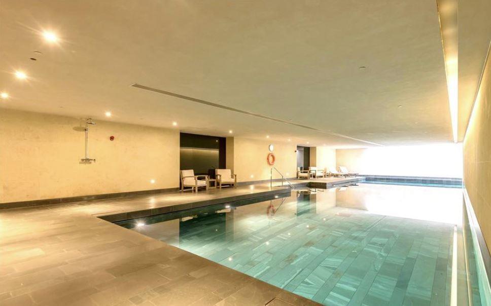 Apartment in St John's Wood - View 4
