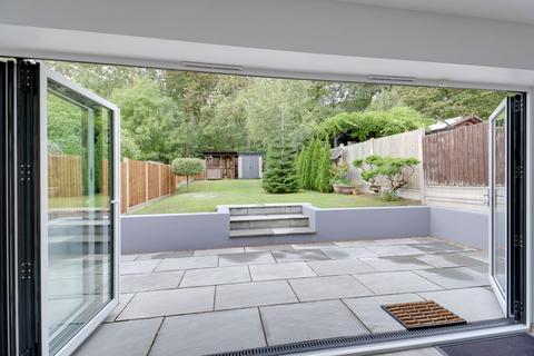 3 bedroom semi-detached house for sale, Corran Way, South Ockendon RM15