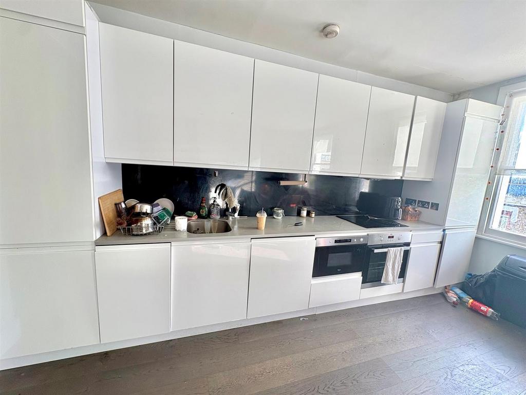 House in London - View 4