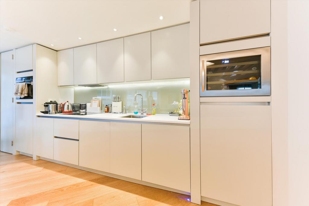 Apartment in London - More