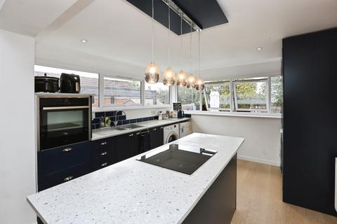 3 bedroom detached bungalow for sale, Cowper Road, Southampton
