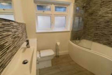 2 bedroom semi-detached house to rent, The Yews, Gravesend, Kent, DA12