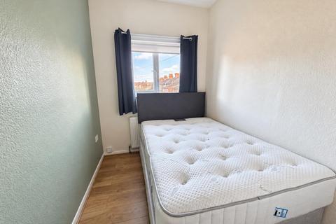 2 bedroom flat to rent, 76 Southfield Road, Middlesbrough