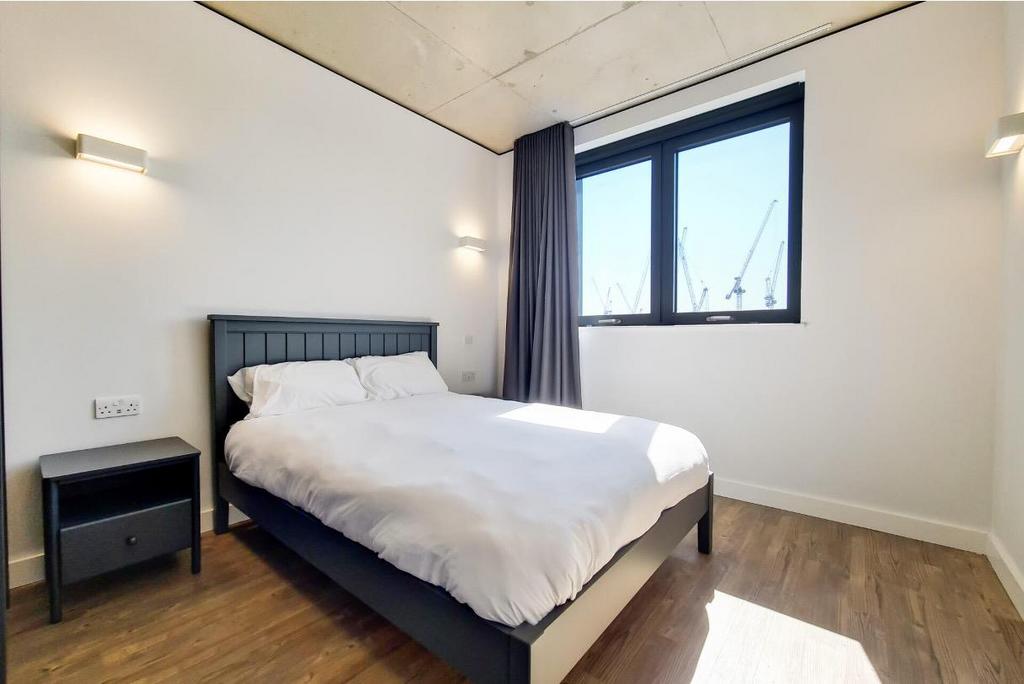 Apartment in Wembley - View 5