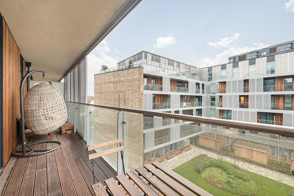 Apartment in London - View 3