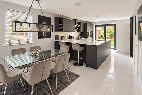 4 bedroom semi-detached house for sale, Snowdonia Way, Stevenage