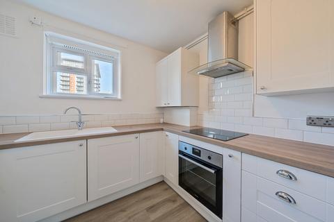 1 bedroom flat to rent, Church Hill London SE18
