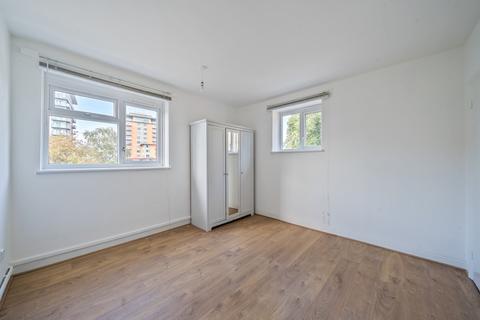 1 bedroom flat to rent, Church Hill London SE18