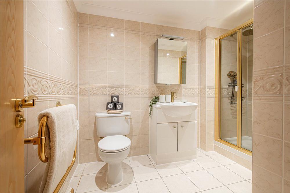 Apartment in London - More