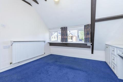 2 bedroom apartment for sale, 12 Belvoir  Drive, Leicester, LE2