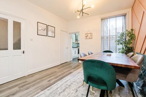 undefined, Dersingham Avenue, Manor Park, London, E12