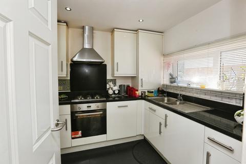 3 bedroom end of terrace house for sale, Davenport Close, Gosport