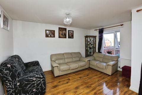 3 bedroom end of terrace house for sale, Davenport Close, Gosport