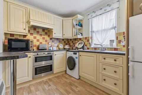 2 bedroom flat for sale, Earnbank, Bridge Of Earn, Perth