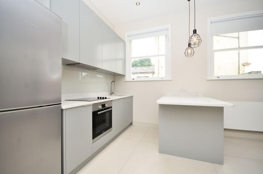 Apartment in London - View 2