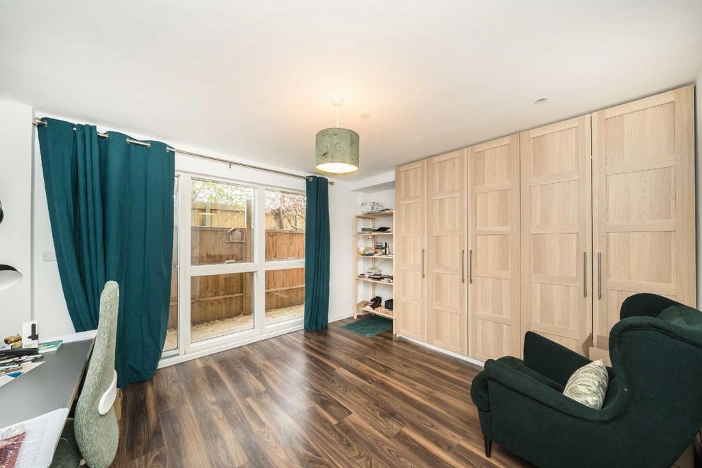 House in Wimbledon - View 5