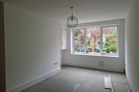 2 bedroom ground floor flat for sale, East Street, BLANDFORD FORUM