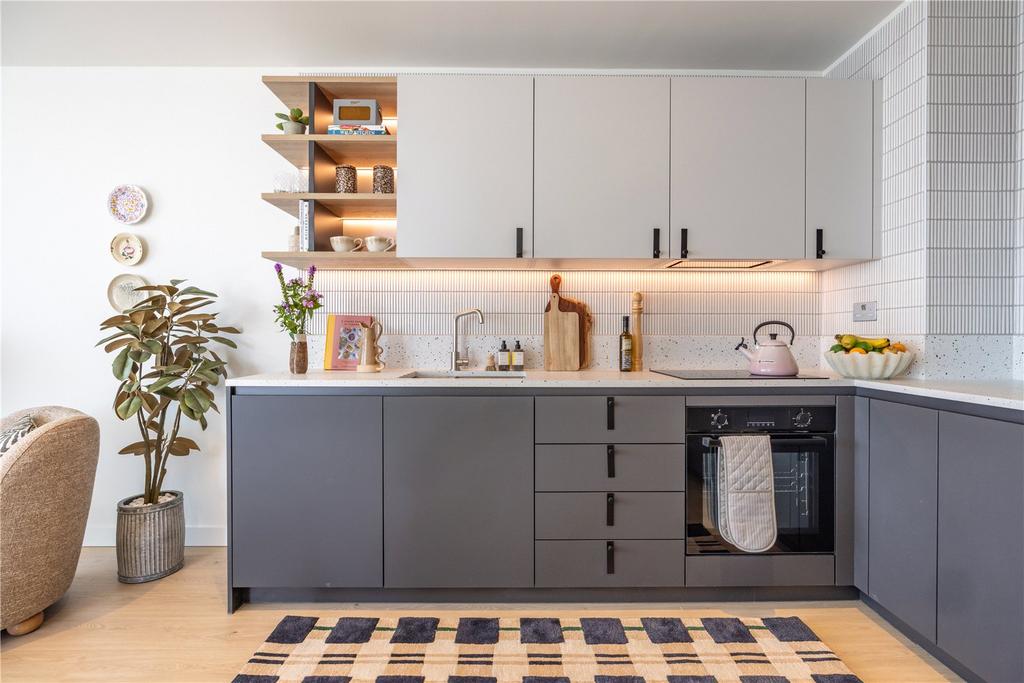 Apartment in London - View 5