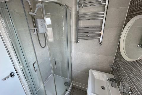 1 bedroom in a house share to rent, Ridley Road, L6 6DN,