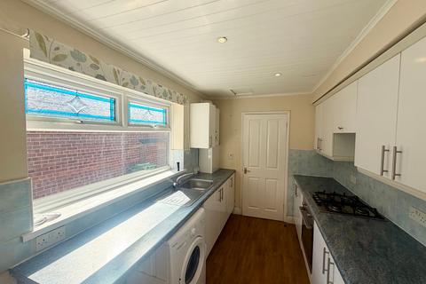 2 bedroom terraced house to rent, Kings Place, Sunderland, SR4