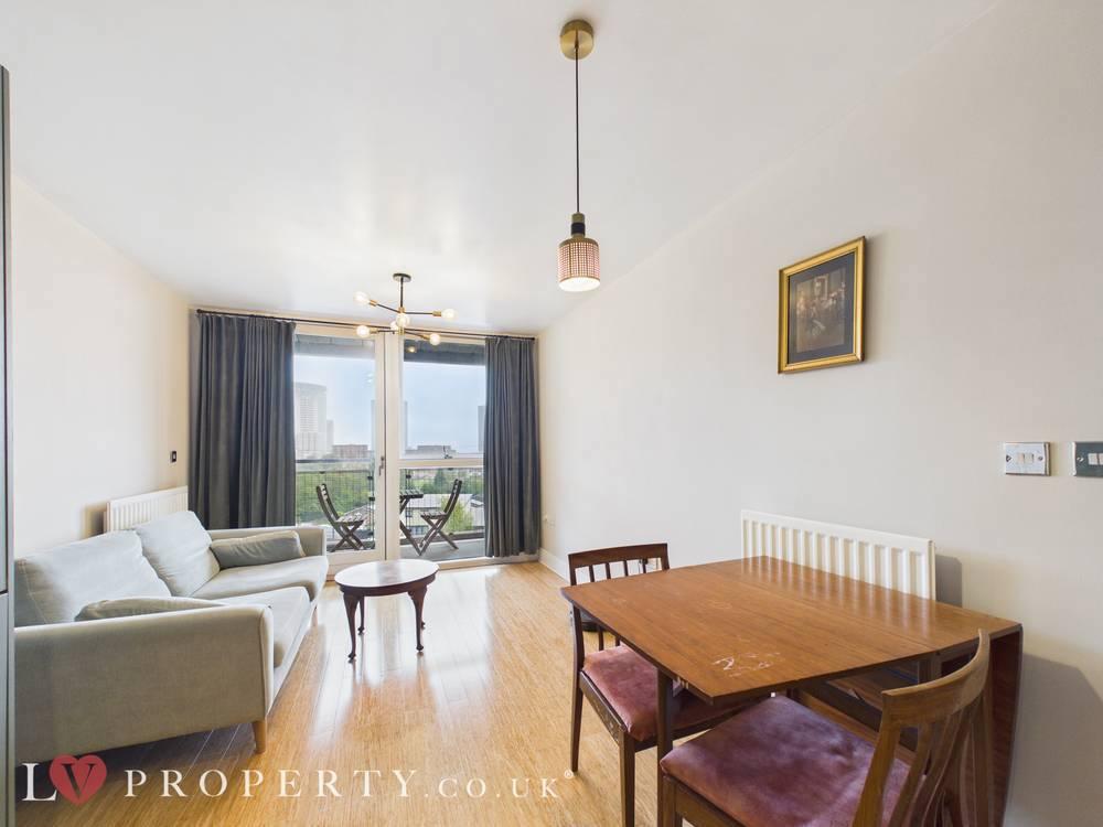 Apartment in West Midlands - View 2