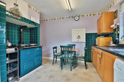 2 bedroom bungalow for sale, Burnham Drive, QUEENS PARK, Bournemouth, Dorset, BH8