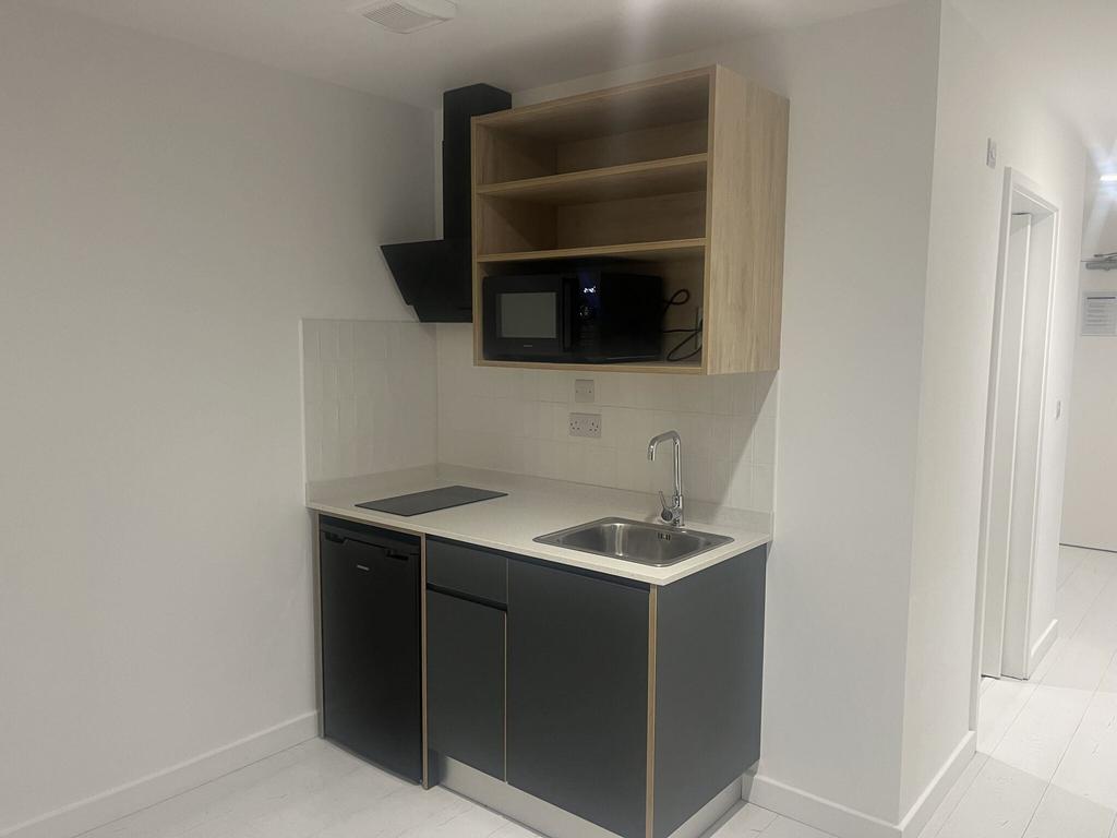 Apartment in London - View 2