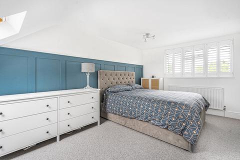 4 bedroom semi-detached house for sale, Wolsey Road, Sunbury-on-thames, Surrey, TW16
